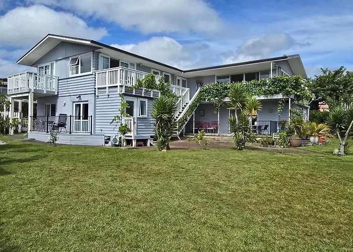 Geyser Lookout Bed & Breakfast 4*